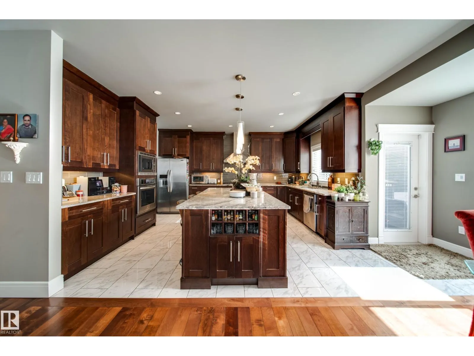 5410 MCLUHAN END EN NW