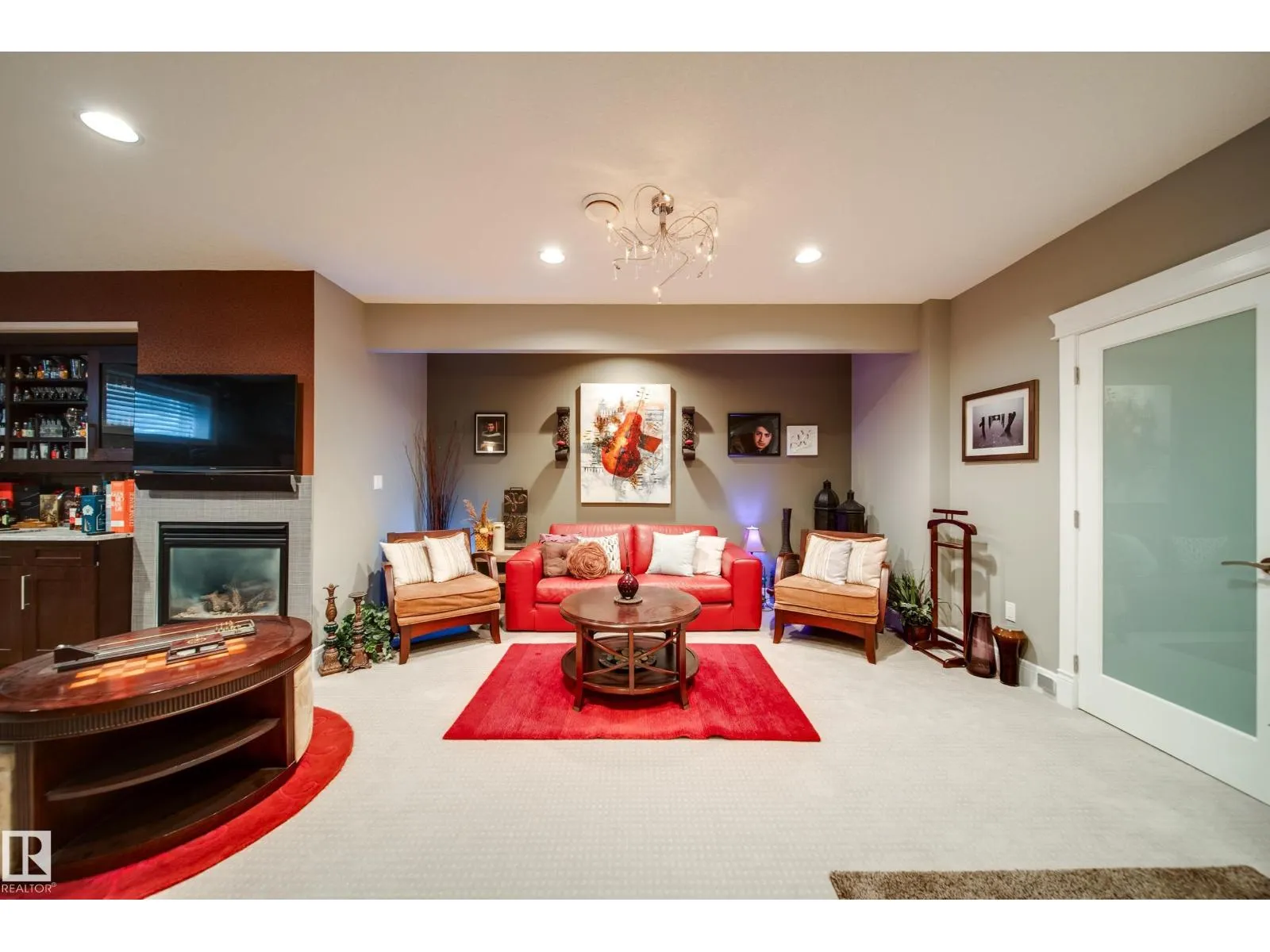 5410 MCLUHAN END EN NW