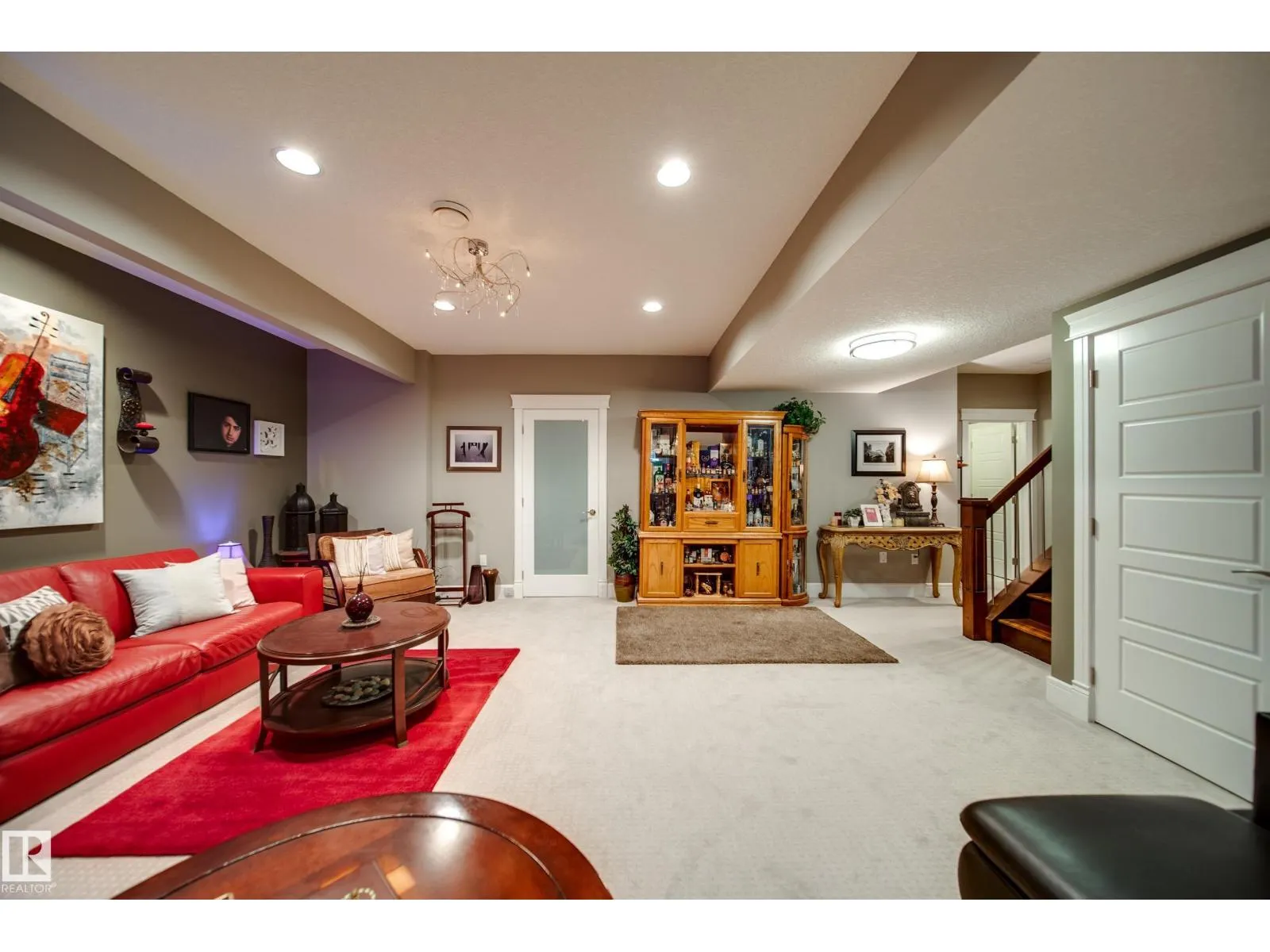 5410 MCLUHAN END EN NW