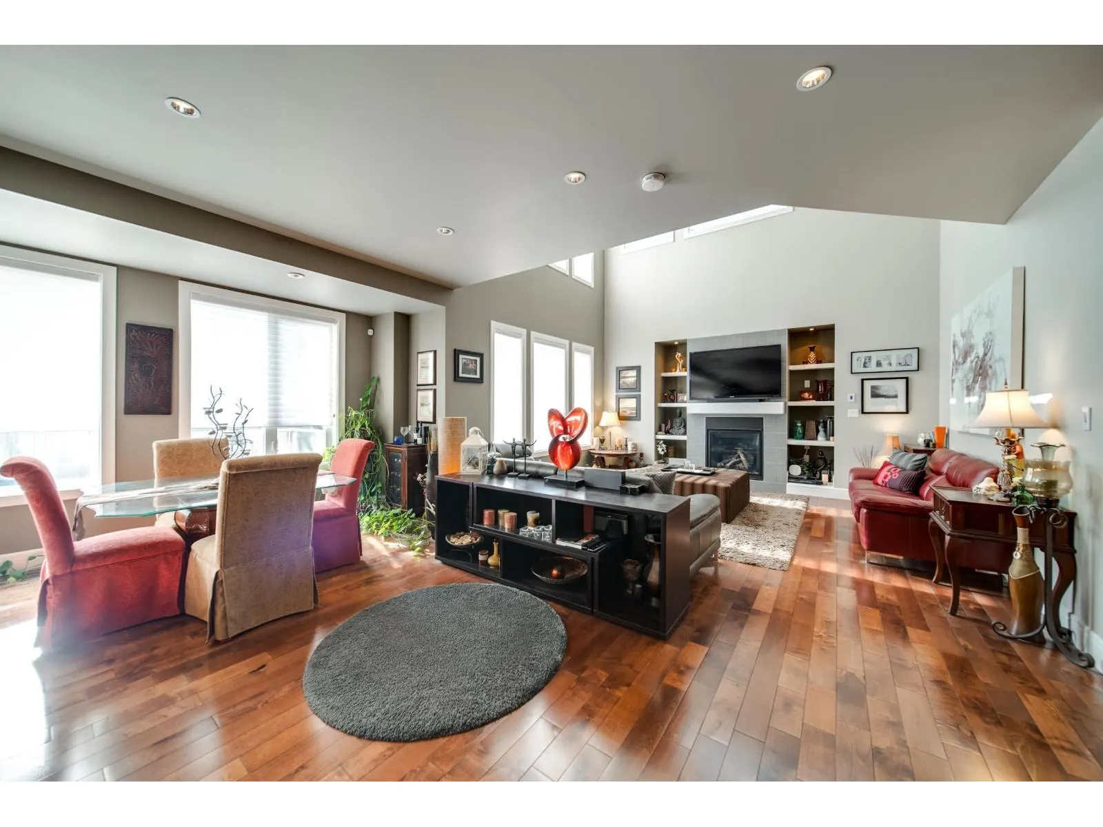 5410 MCLUHAN END EN NW