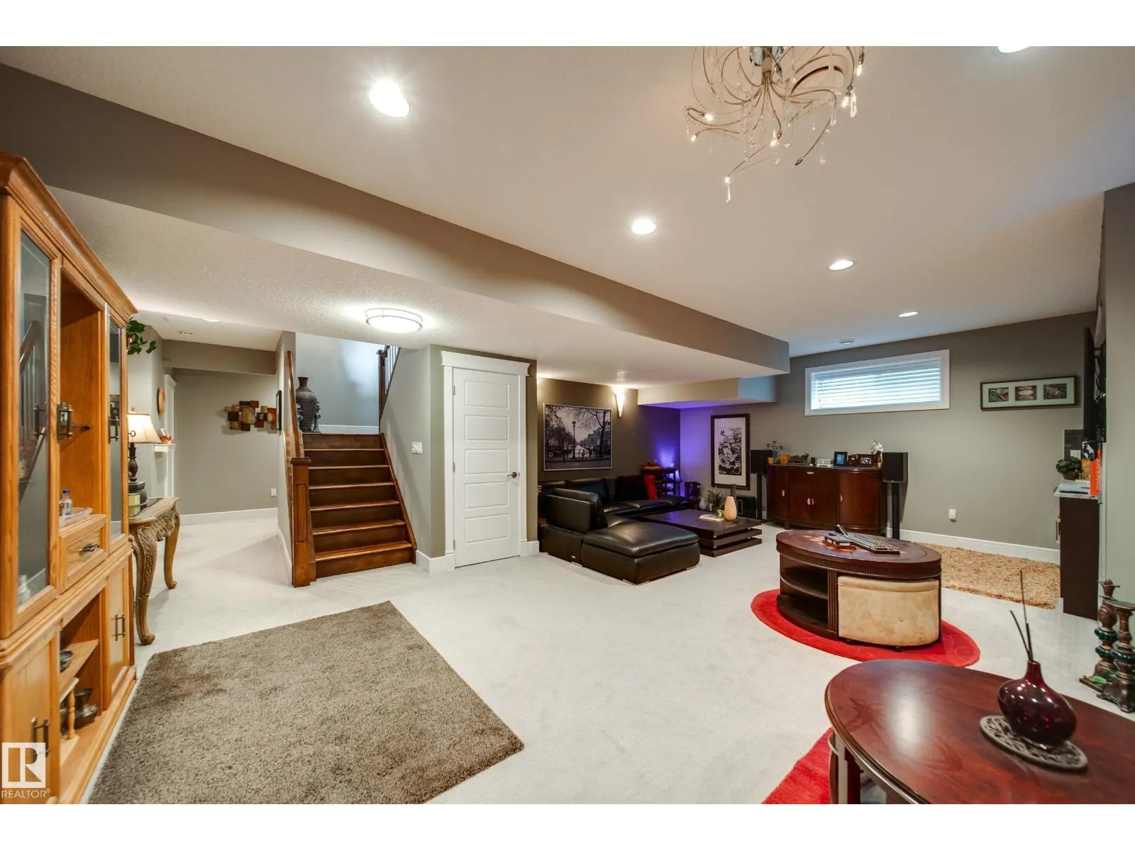 5410 MCLUHAN END EN NW