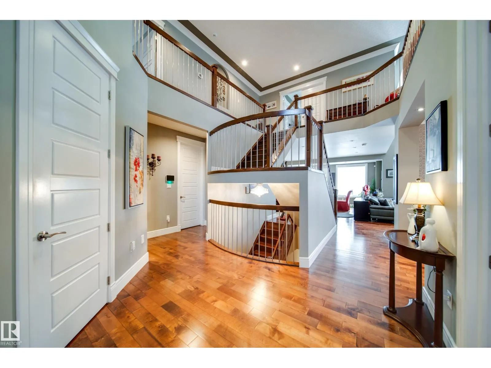 5410 MCLUHAN END EN NW