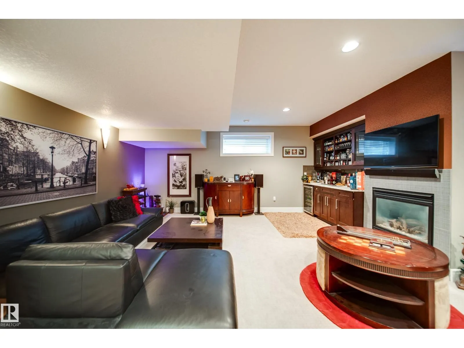 5410 MCLUHAN END EN NW