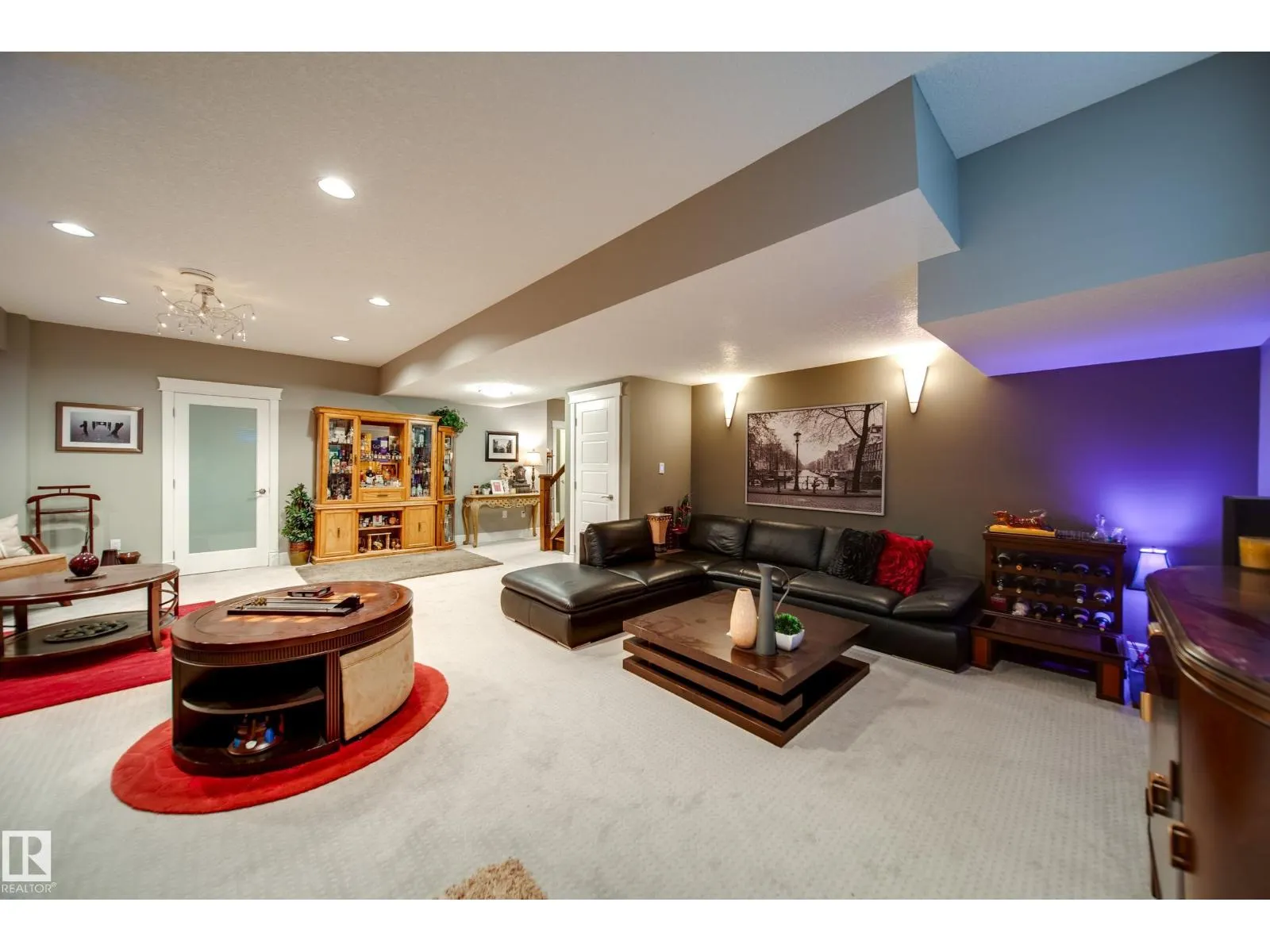 5410 MCLUHAN END EN NW