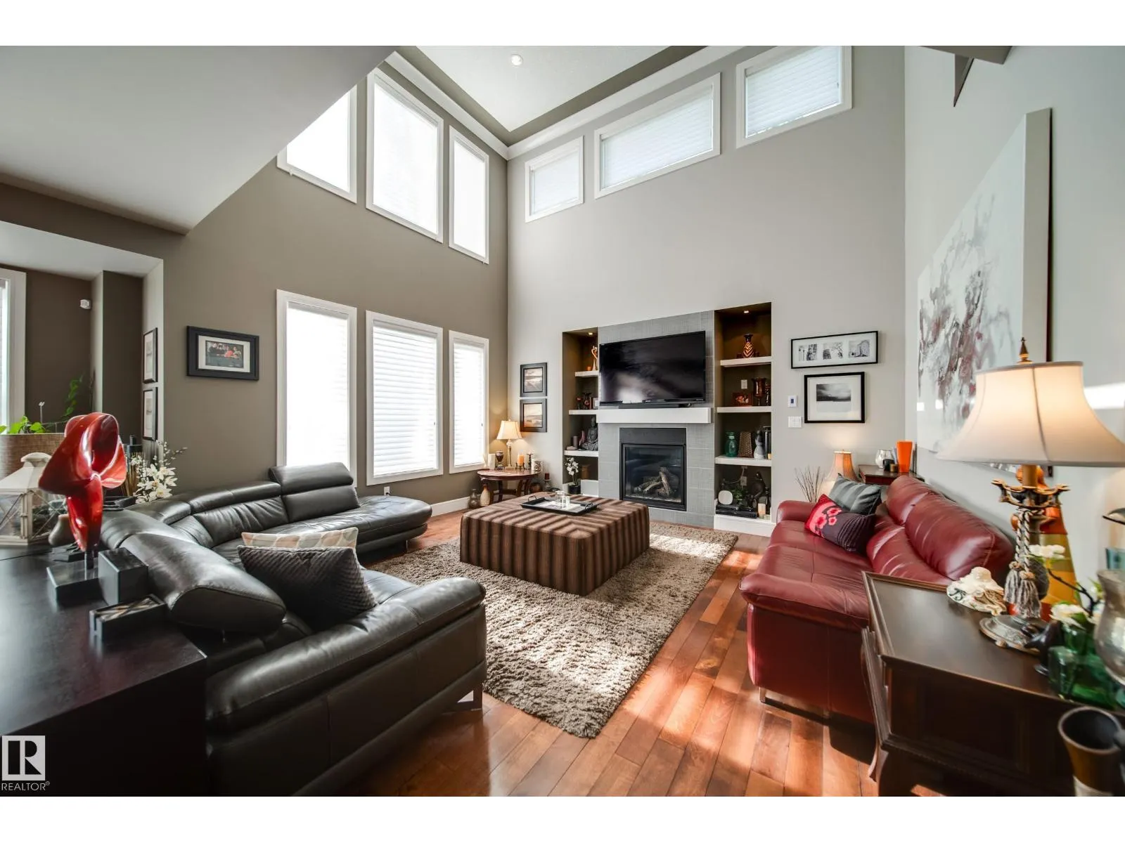 5410 MCLUHAN END EN NW