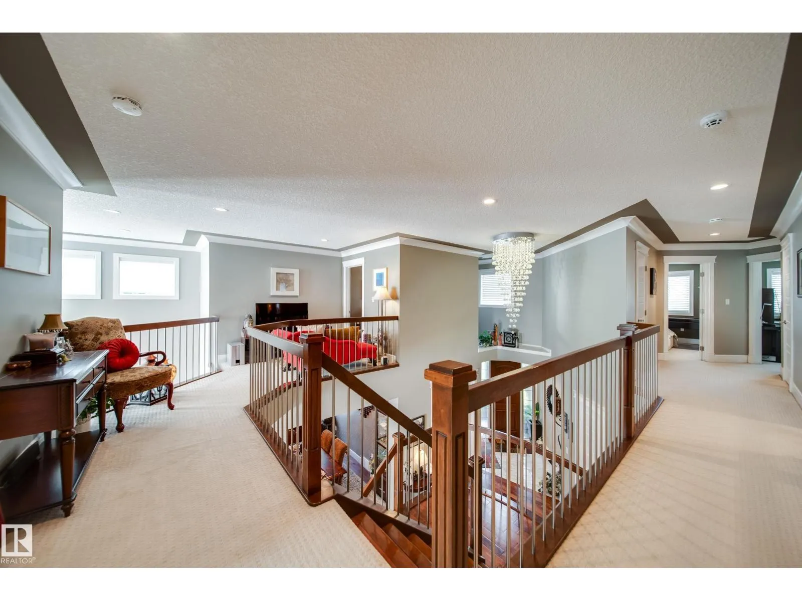 5410 MCLUHAN END EN NW