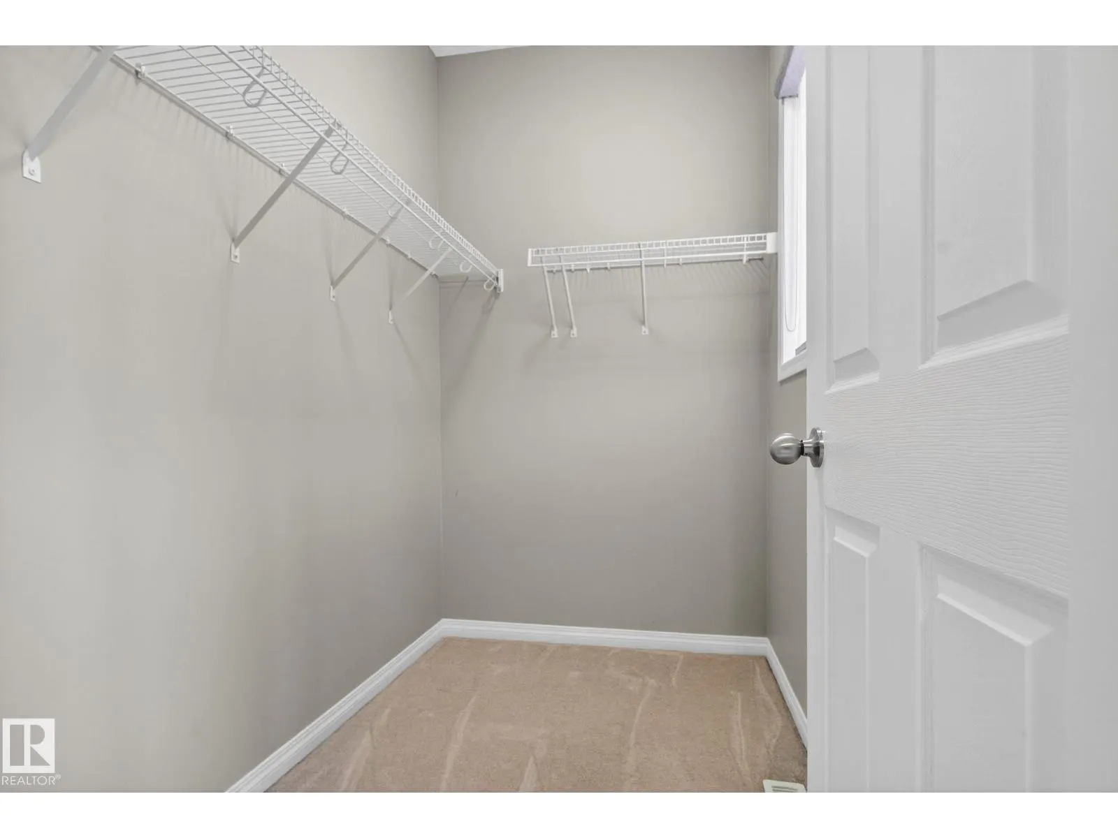 1717 Chapman Way SW SW