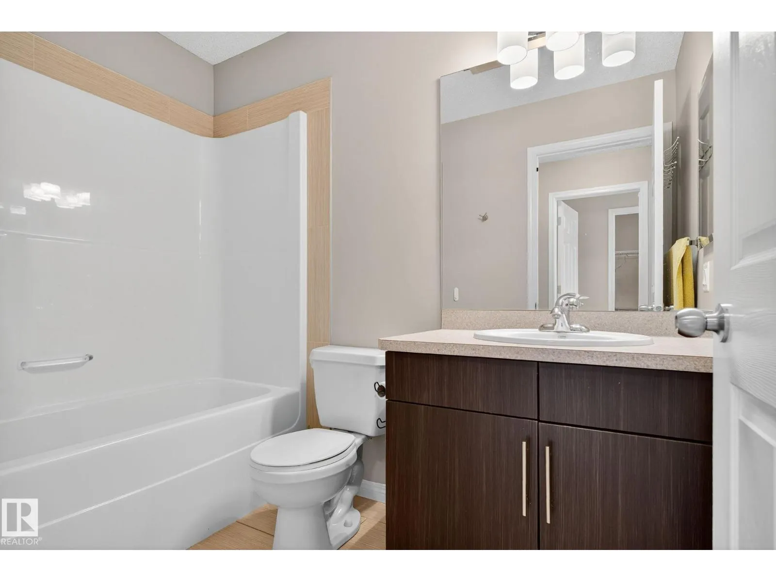 1717 Chapman Way SW SW