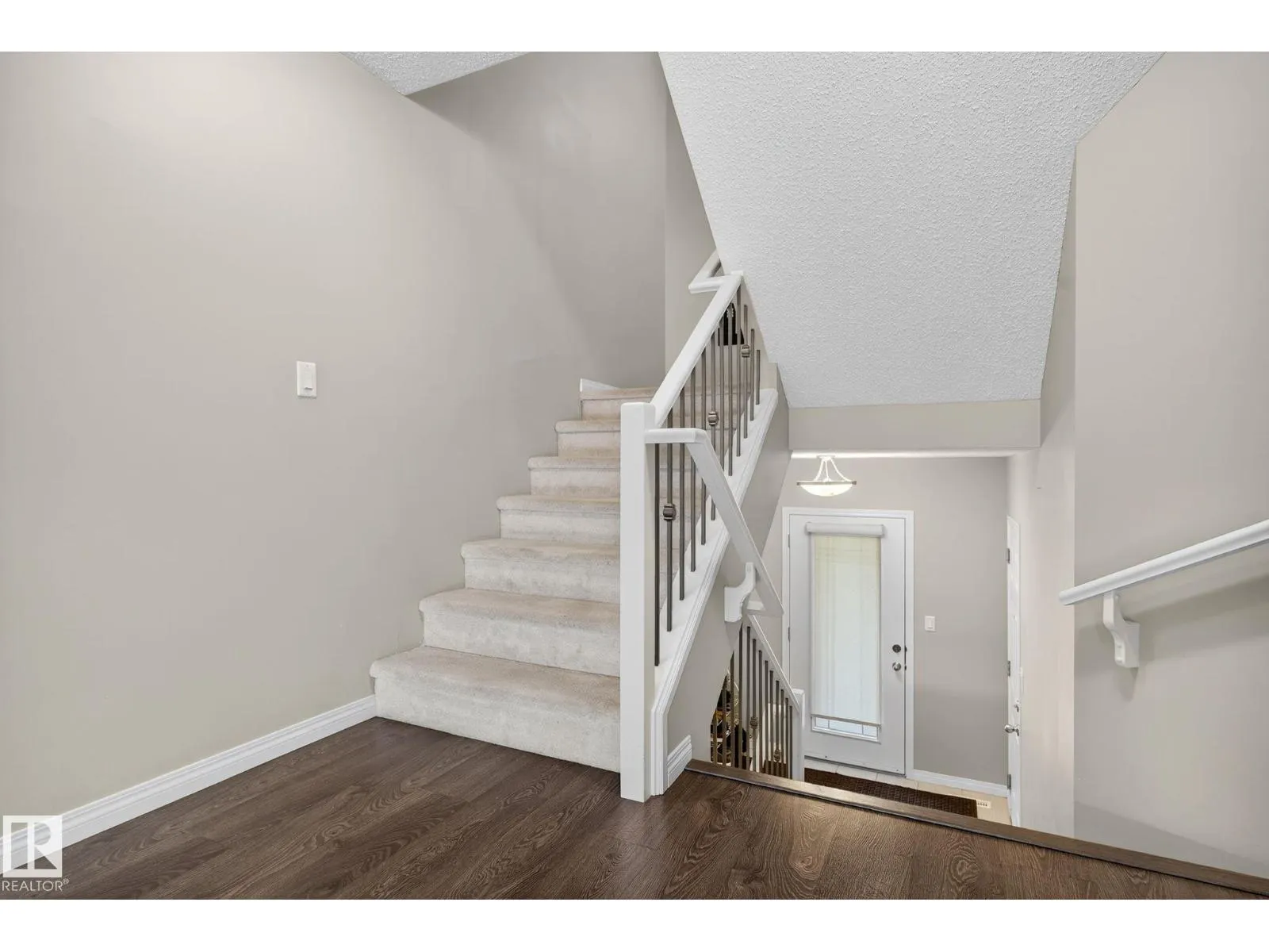 1717 Chapman Way SW SW