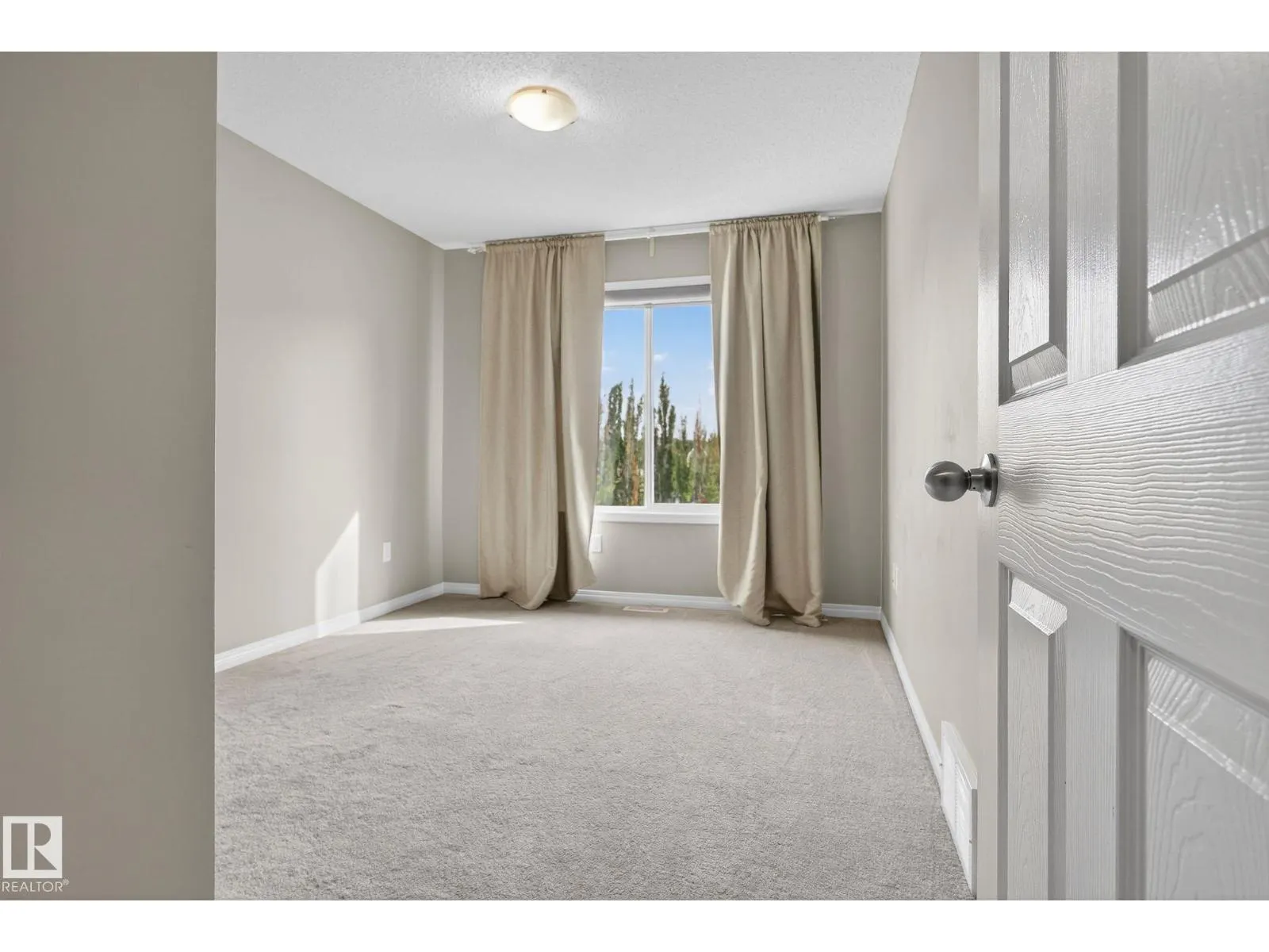 1717 Chapman Way SW SW