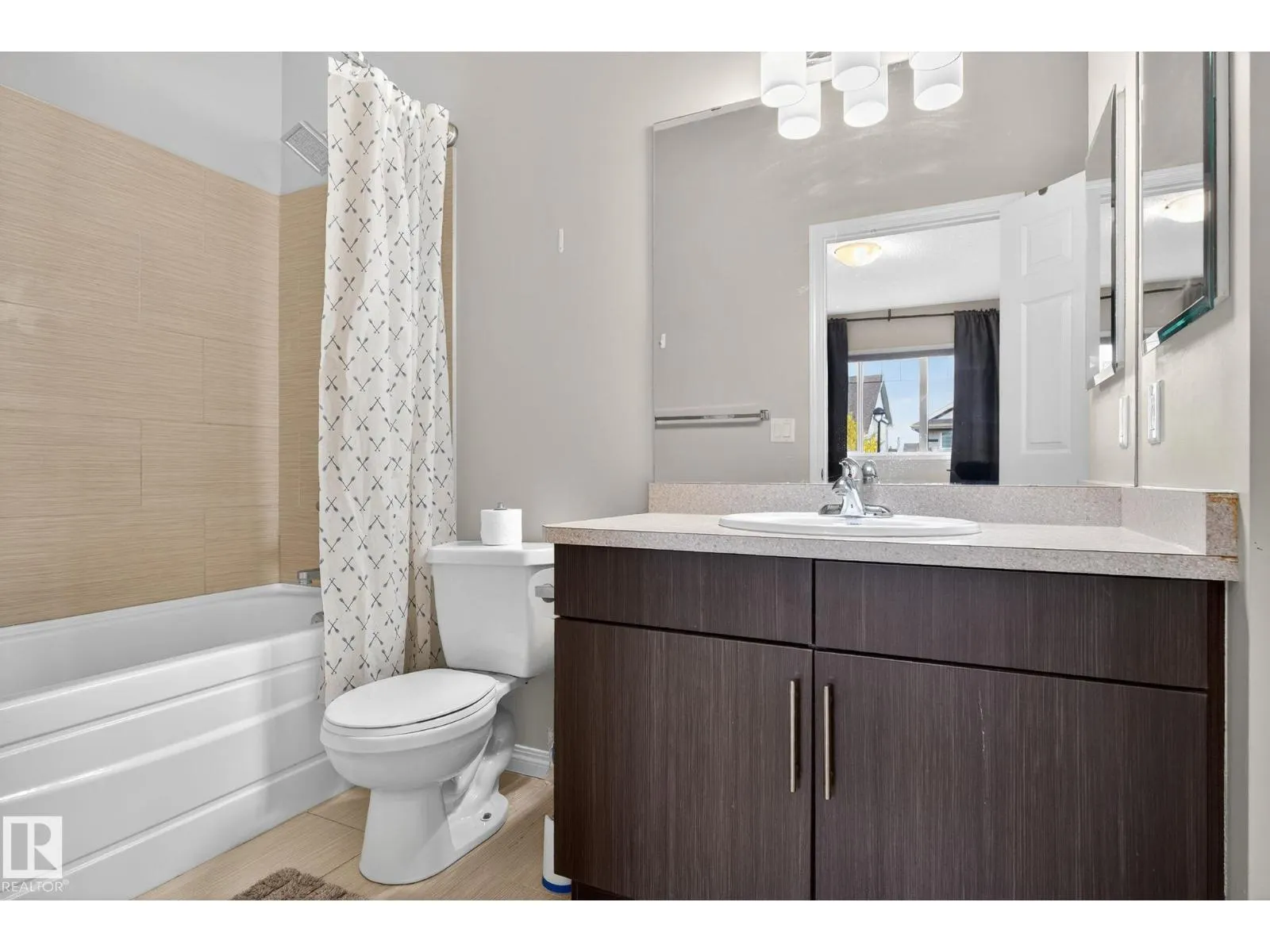 1717 Chapman Way SW SW