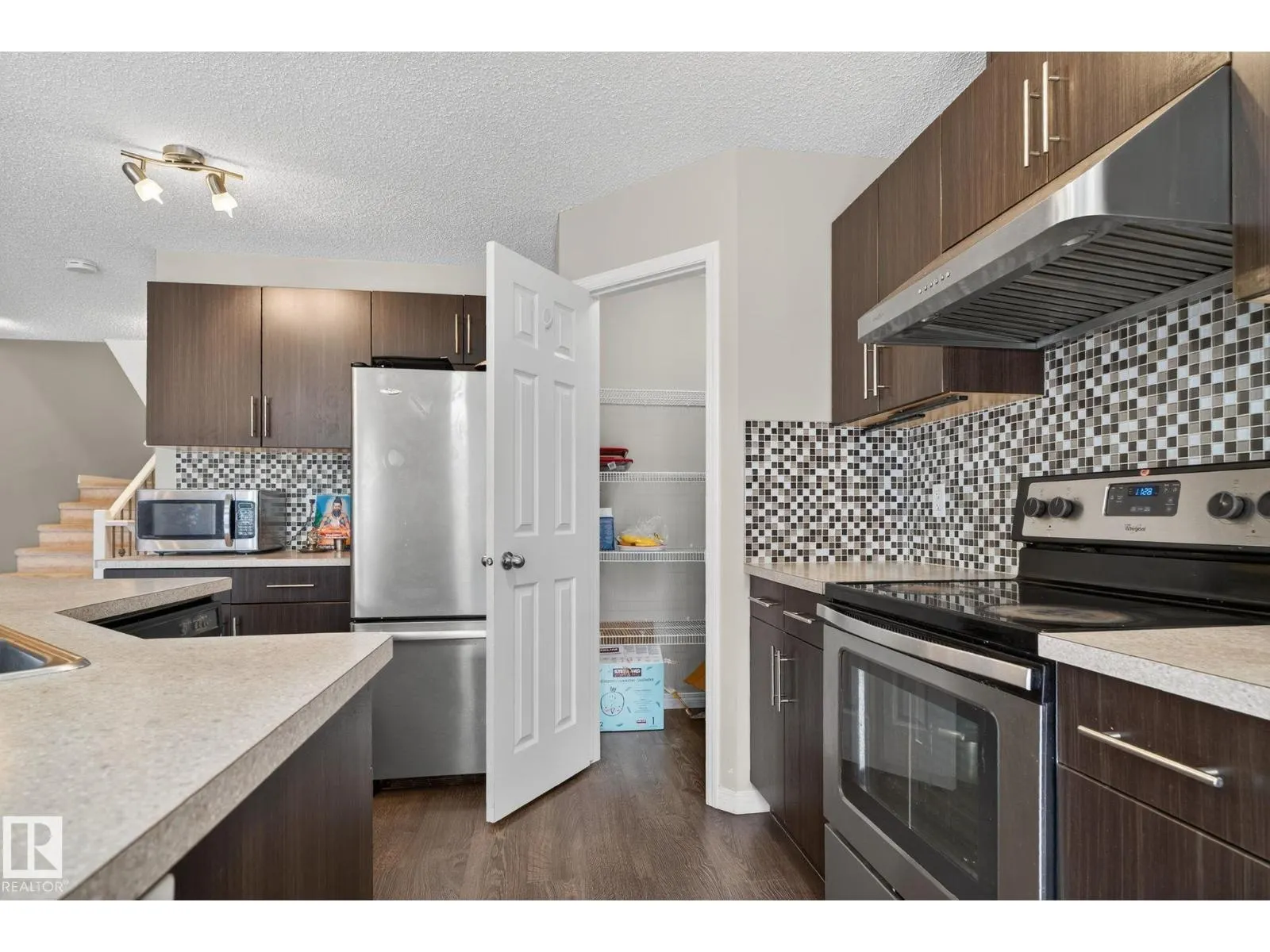 1717 Chapman Way SW SW