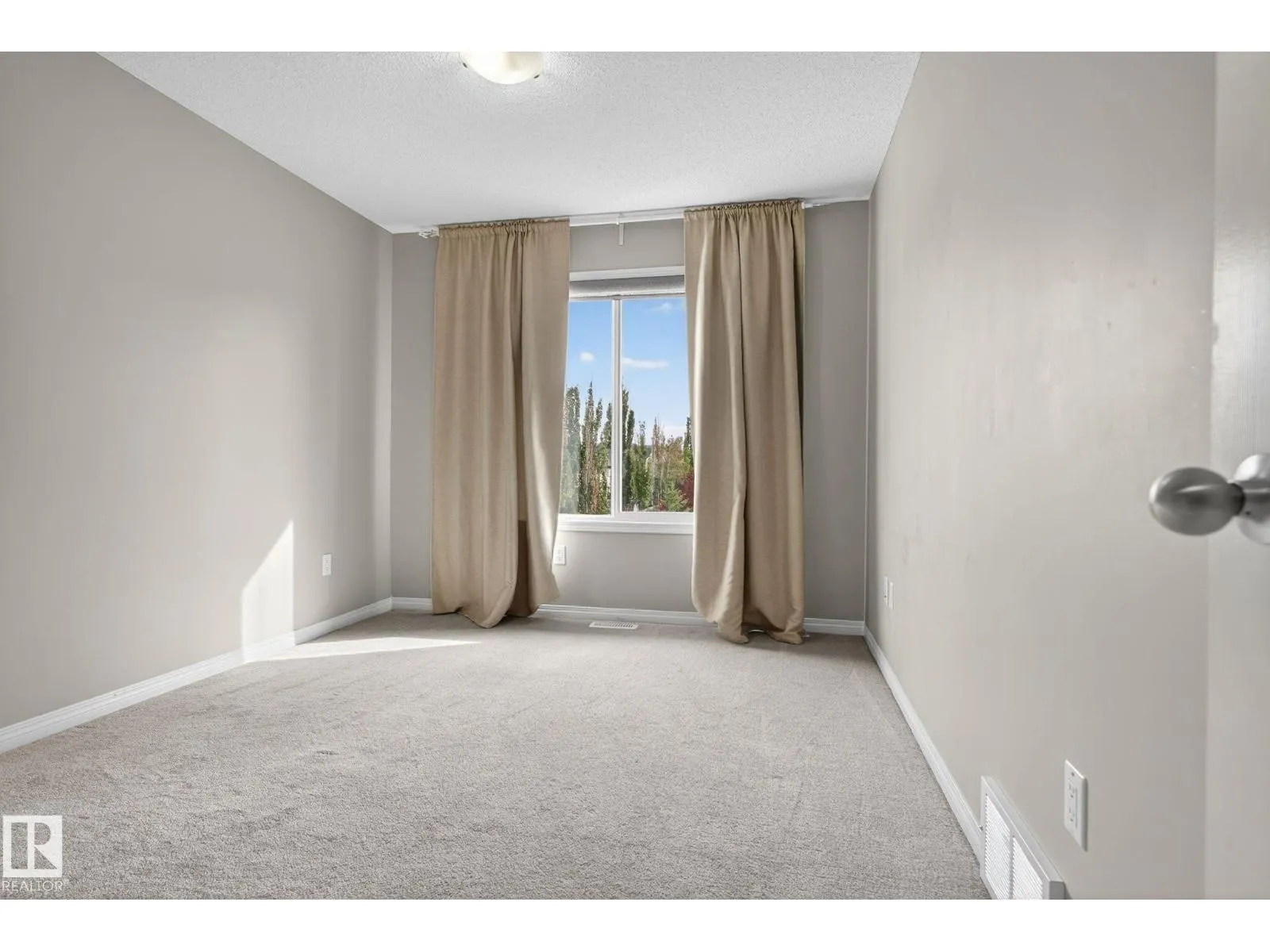 1717 Chapman Way SW SW