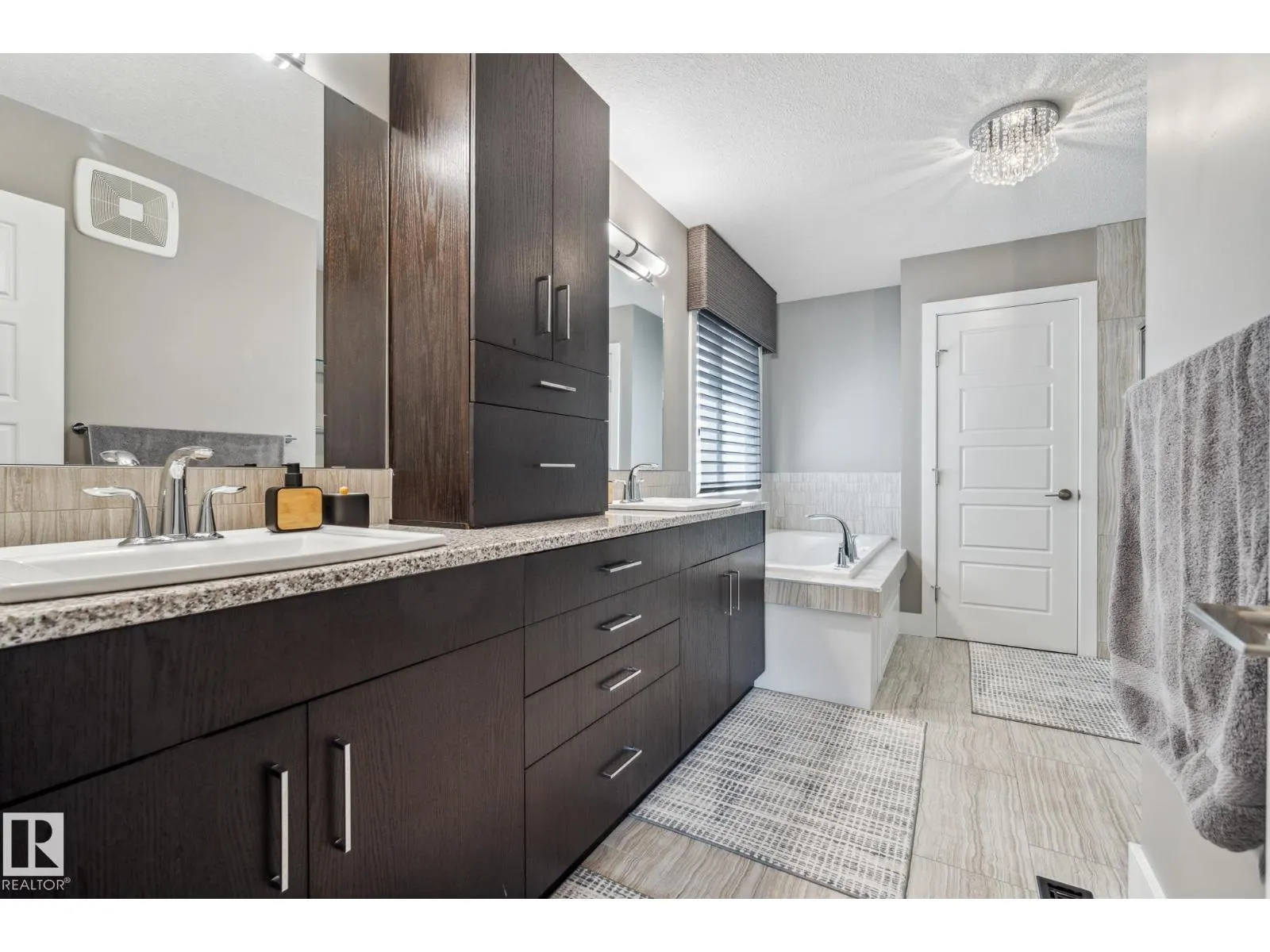 2135 GLENRIDDING WY SW