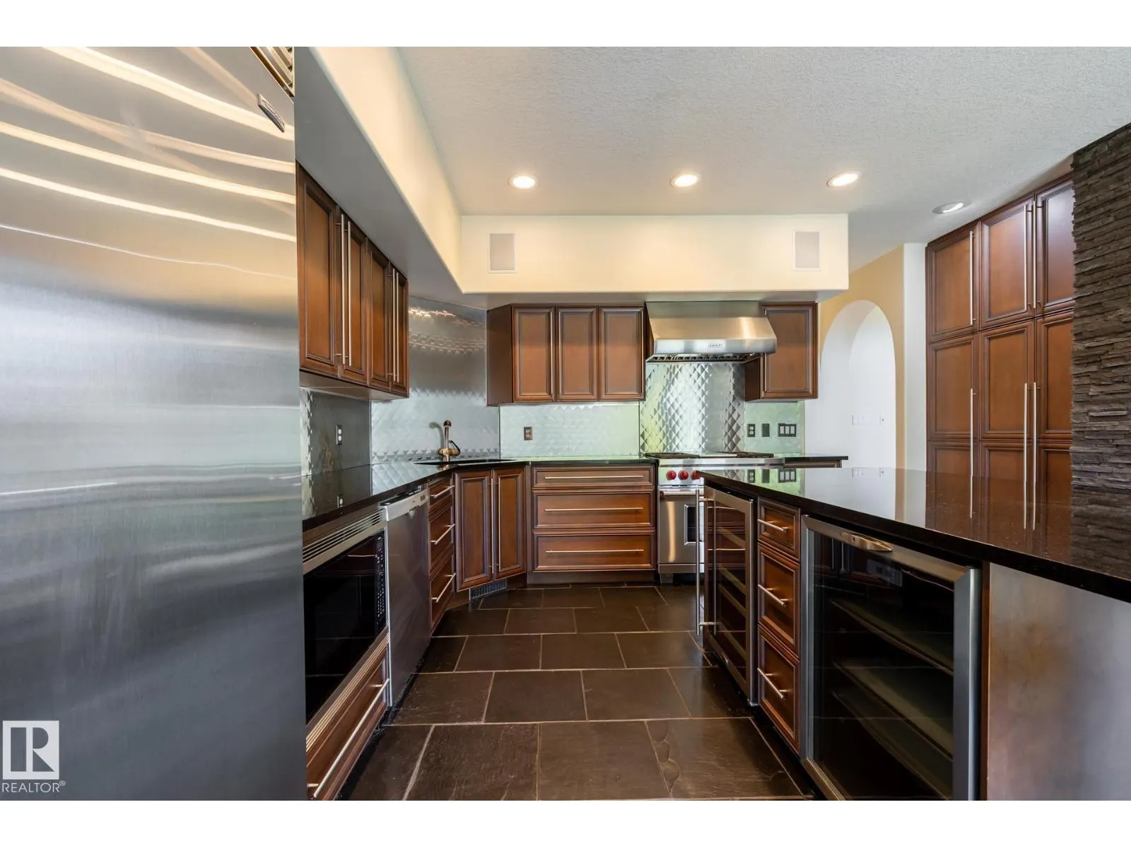 12428 103 AV NW