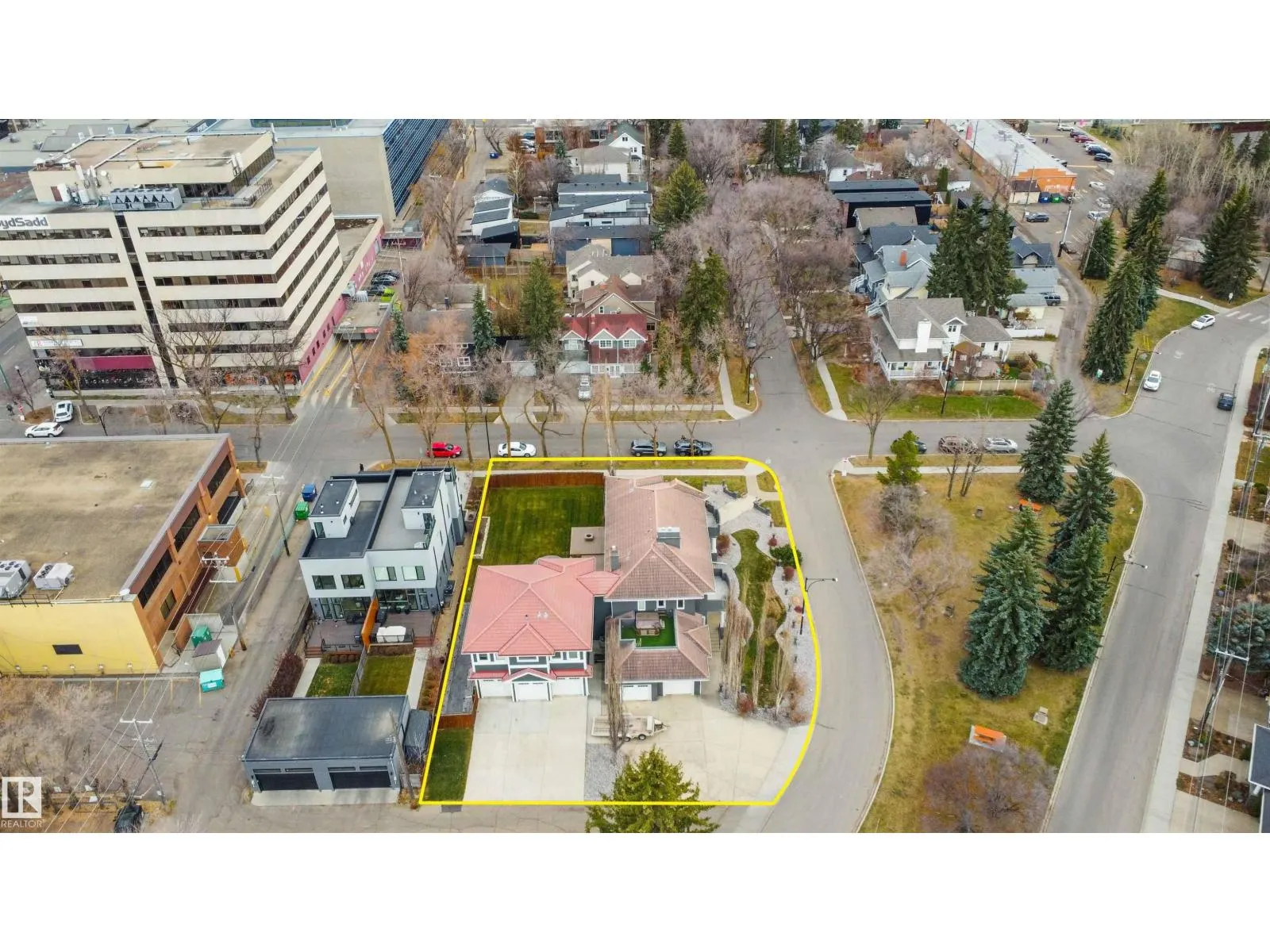 12428 103 AV NW