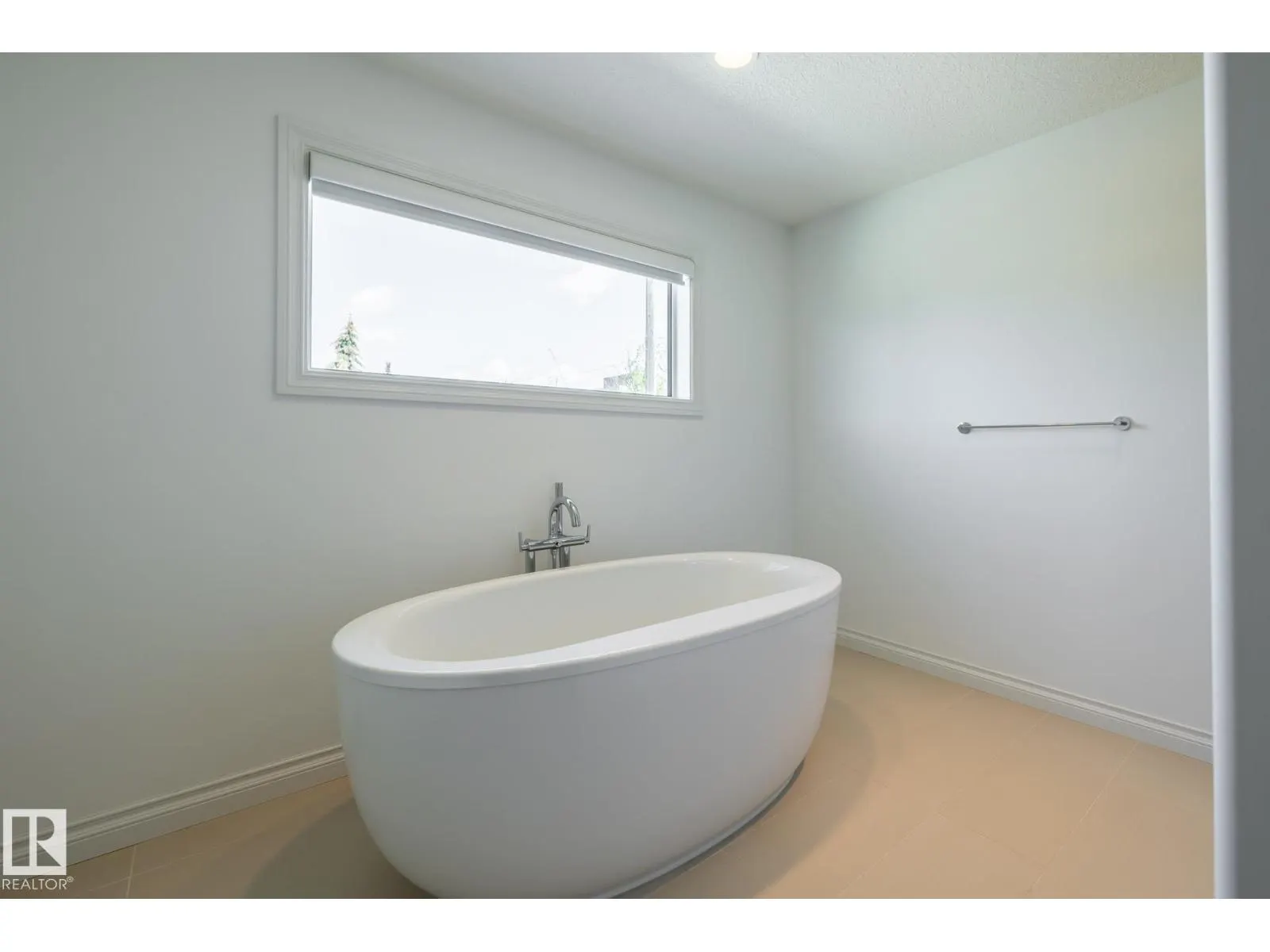 12428 103 AV NW