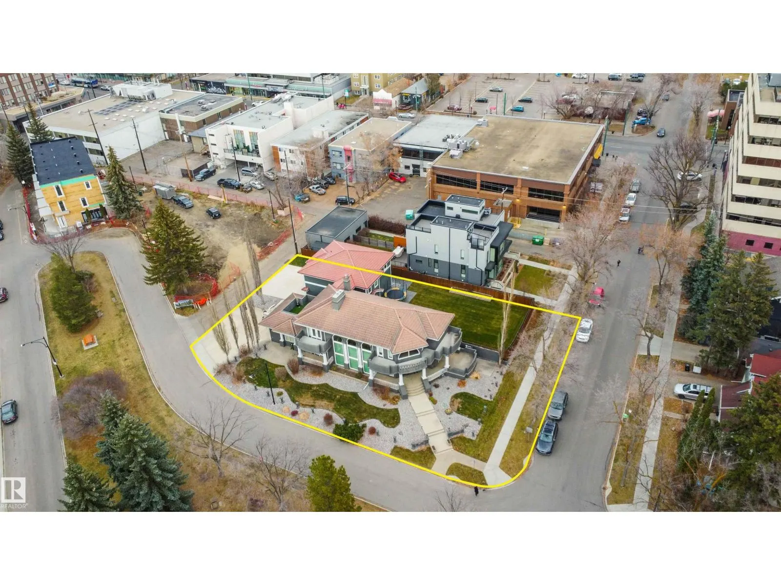 12428 103 AV NW