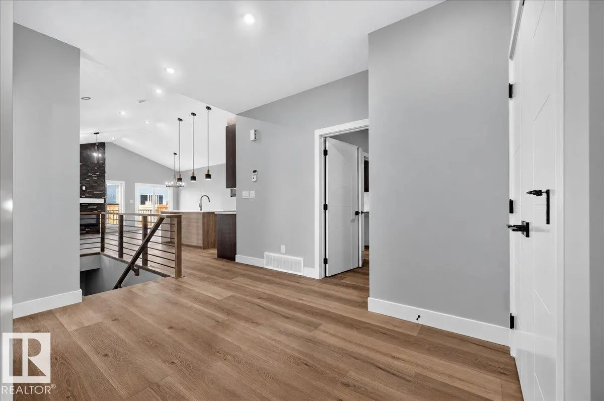 22 Mockingbird CR