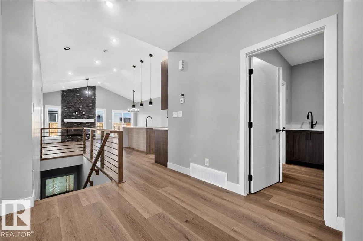 22 Mockingbird CR