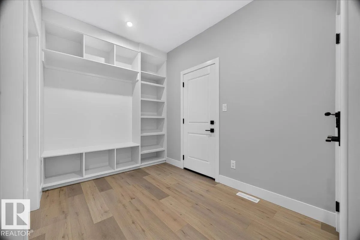 81 Mockingbird CR