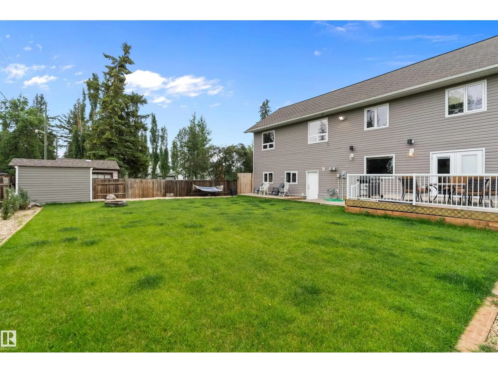 513 2nd AV