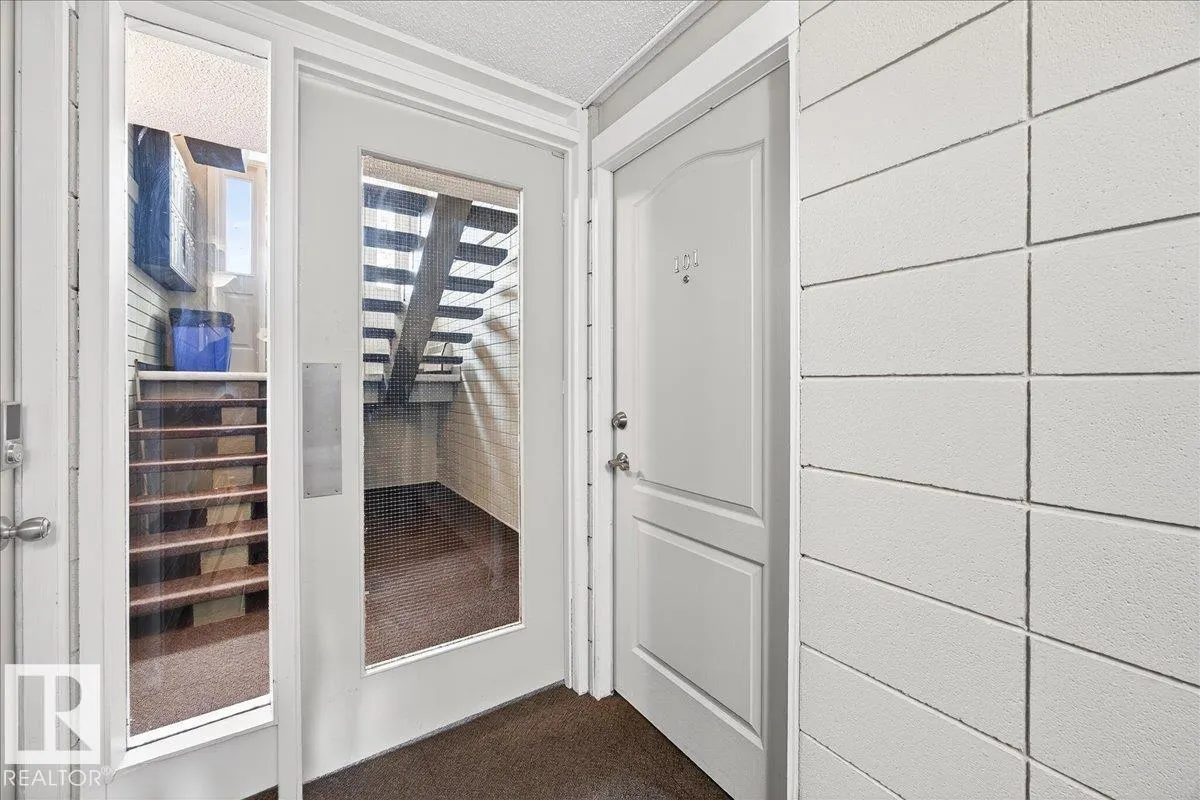 #101 2111 14 ST SW
