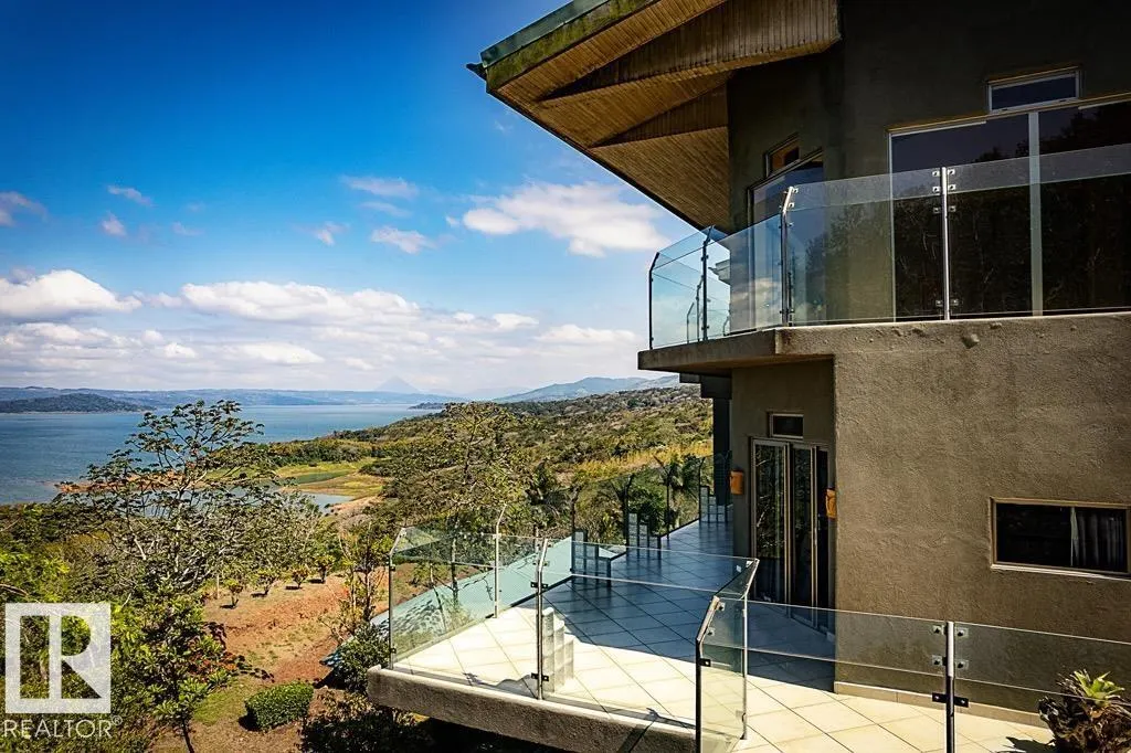 12-2-1-4 Lake Arenal Condominums
