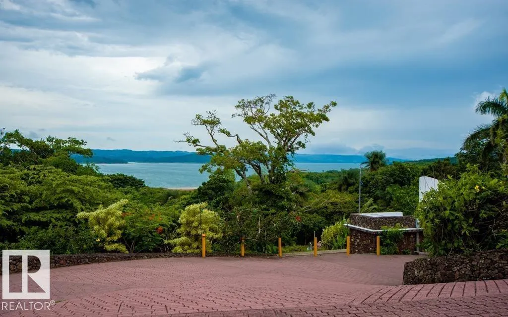 12-2-1-4 Lake Arenal Condominums