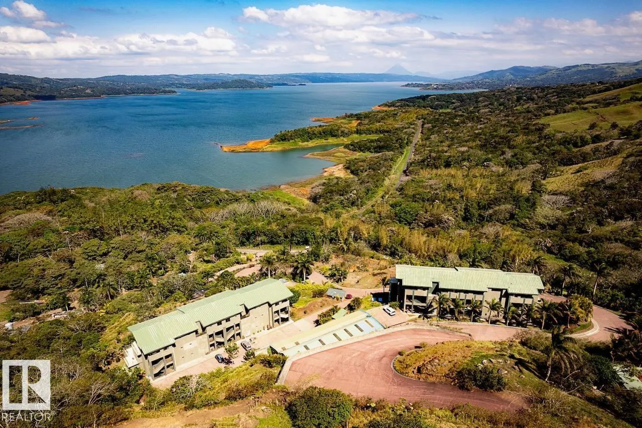 12-2-1-4 Lake Arenal Condominums
