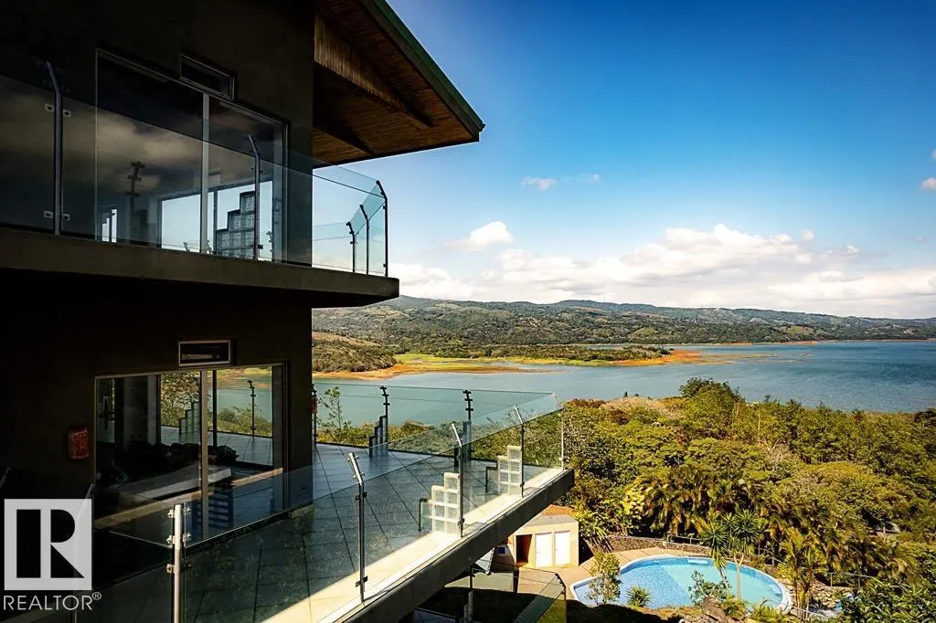 12-2-1-4 Lake Arenal Condominums