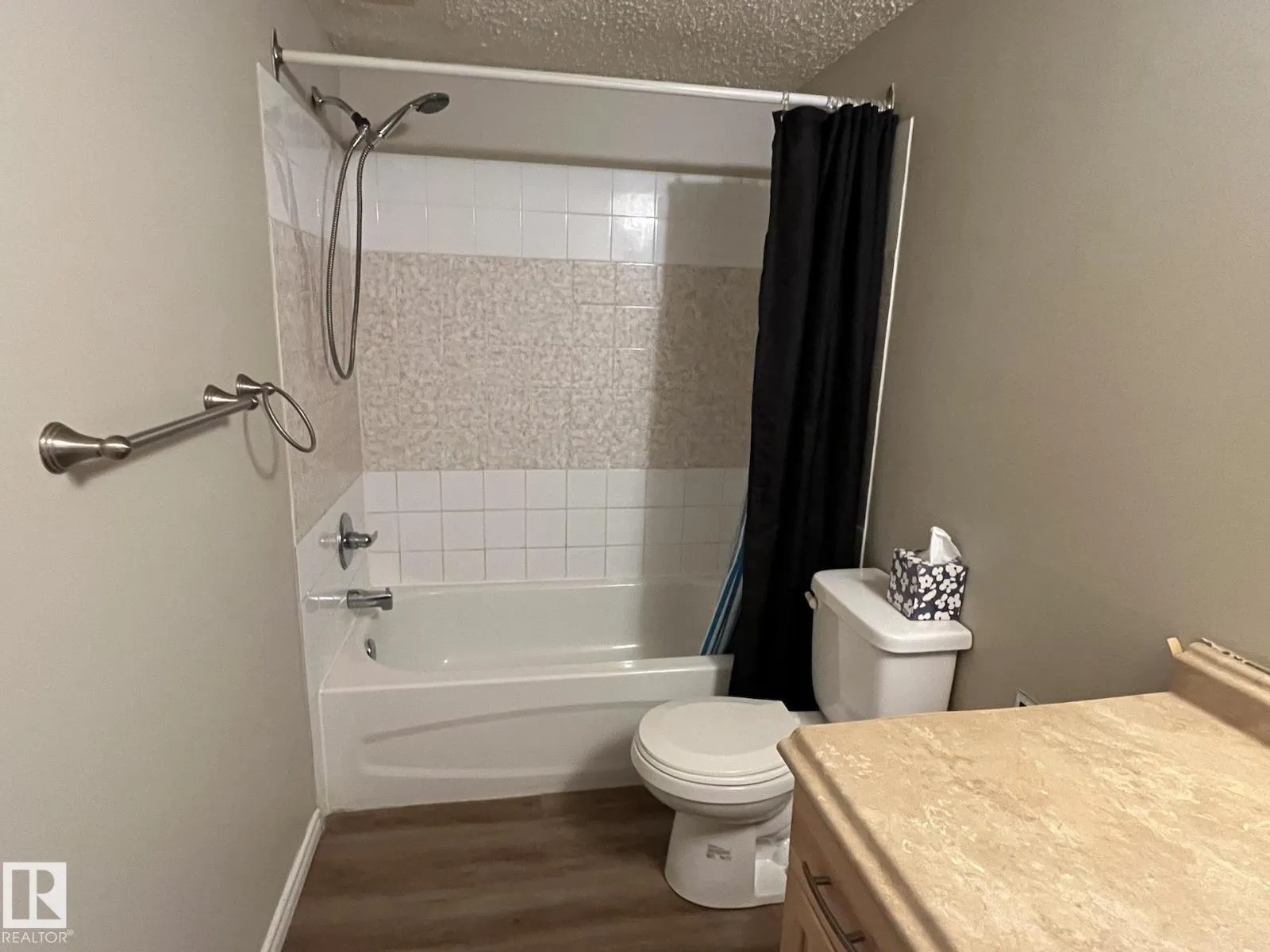 #205 51 BROWN ST