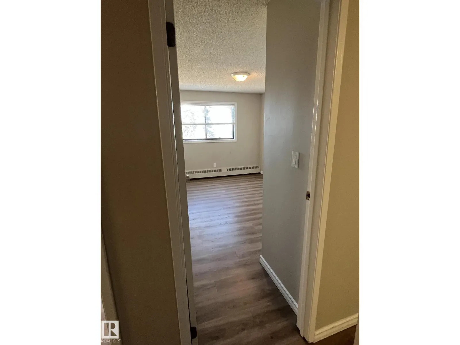 #205 51 BROWN ST