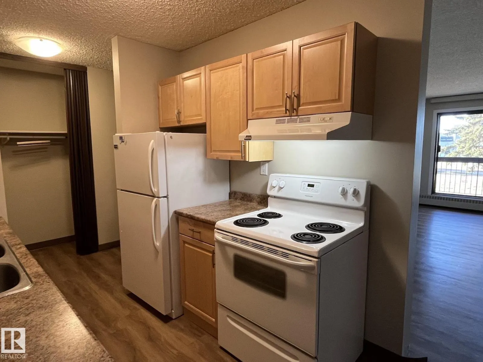 #205 51 BROWN ST