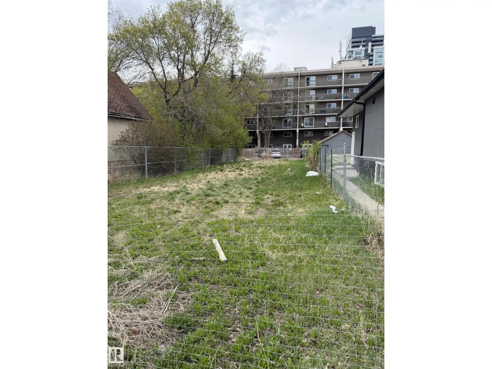 9345 103A AV NW