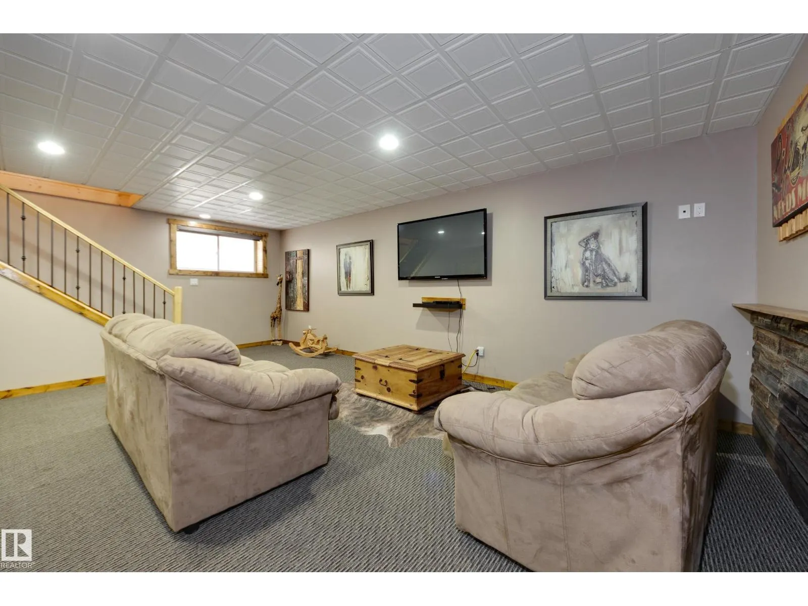 10811 67 ST NW