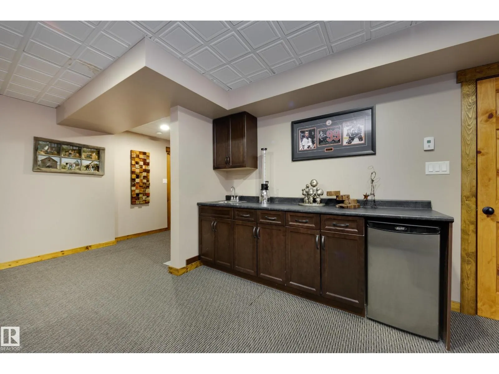 10811 67 ST NW