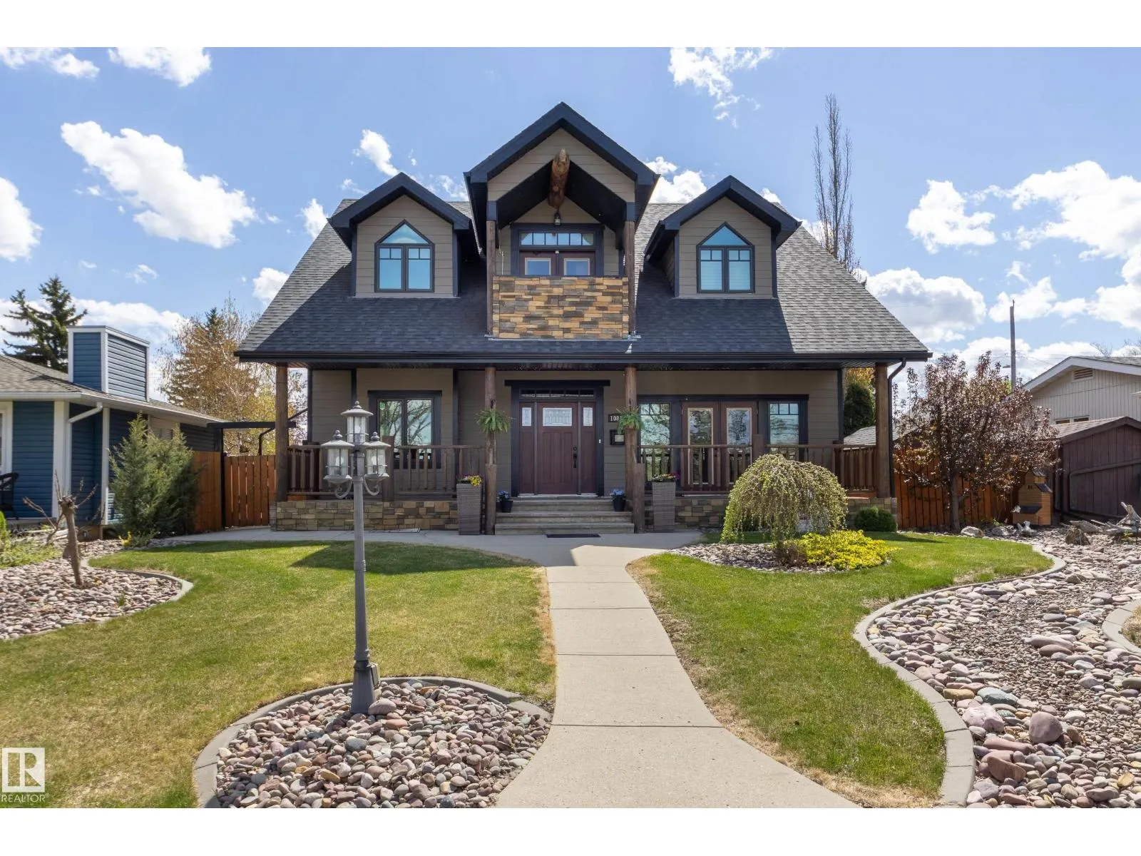 10811 67 ST NW