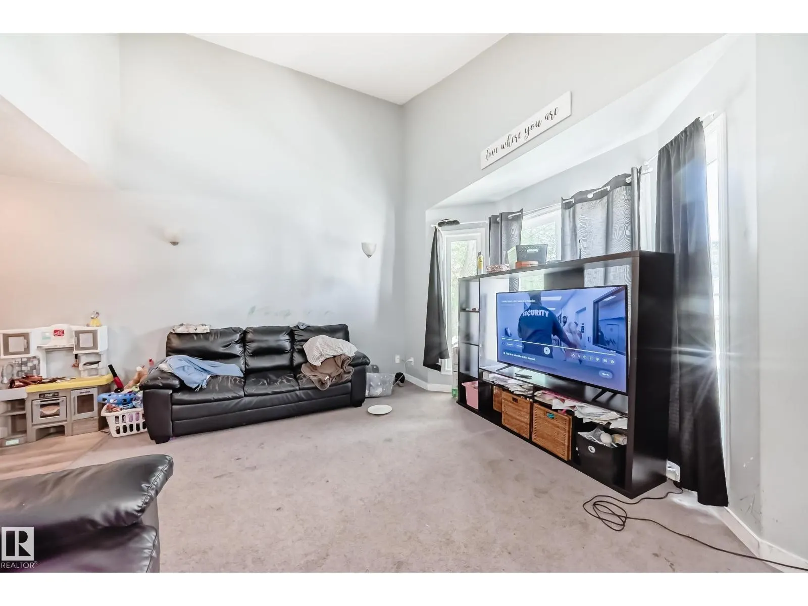 10017 153 ST NW