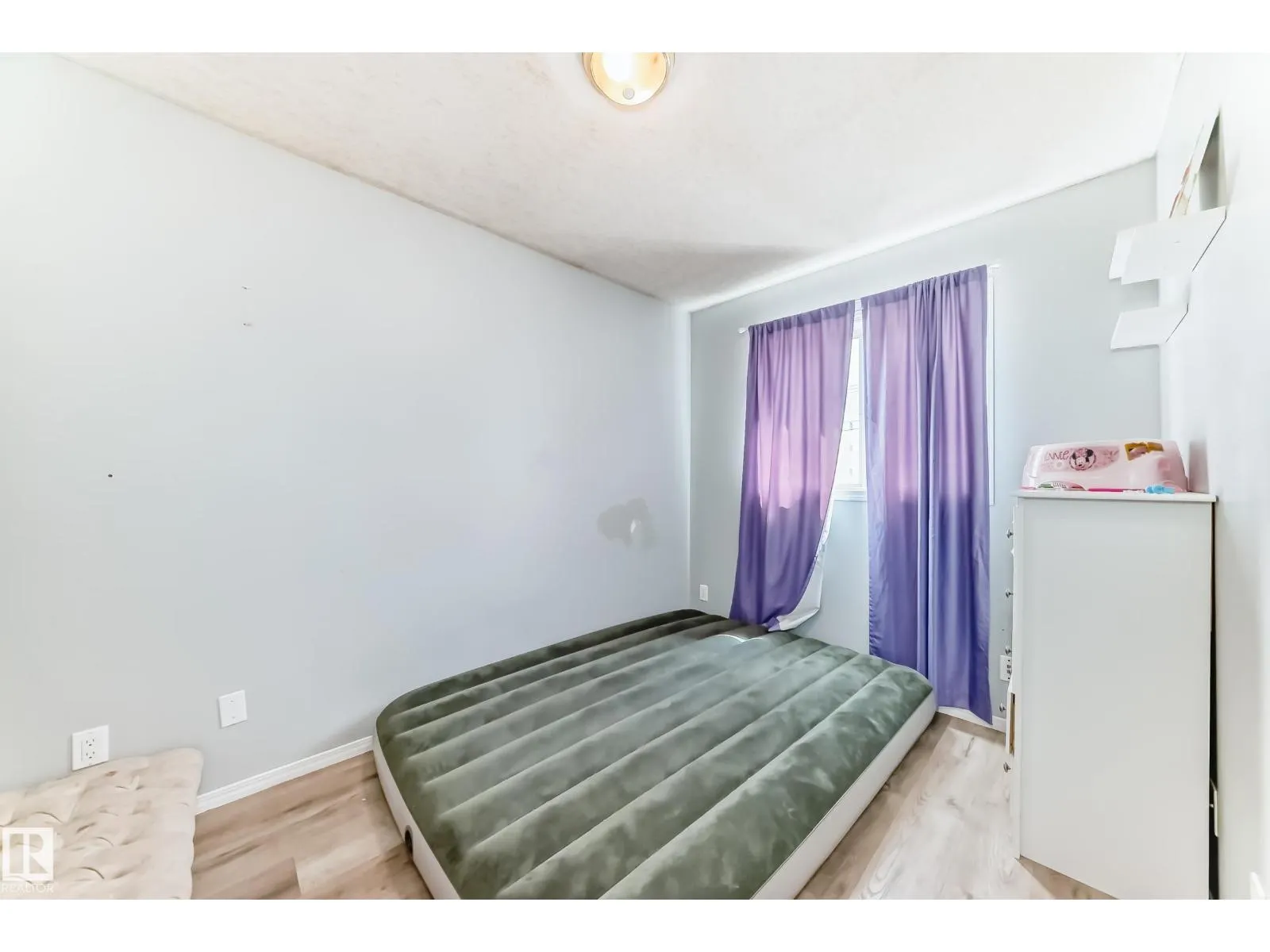 10017 153 ST NW