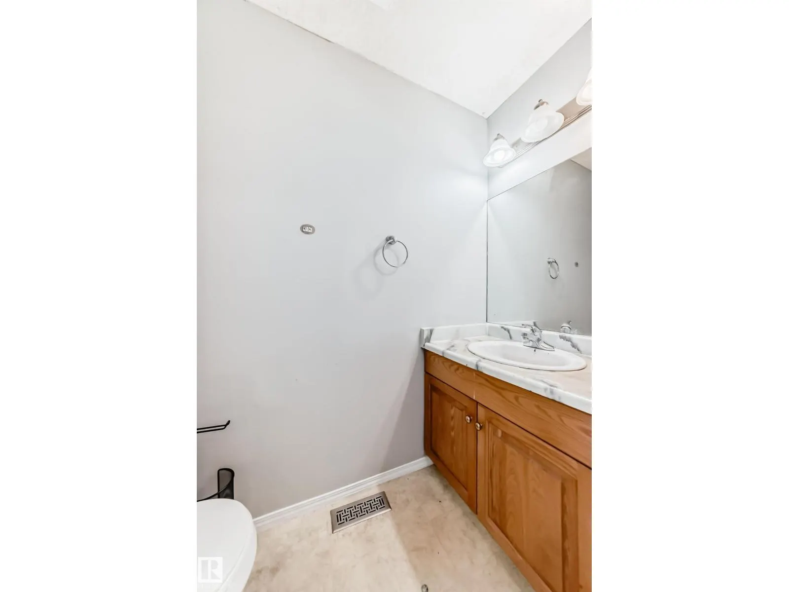10017 153 ST NW