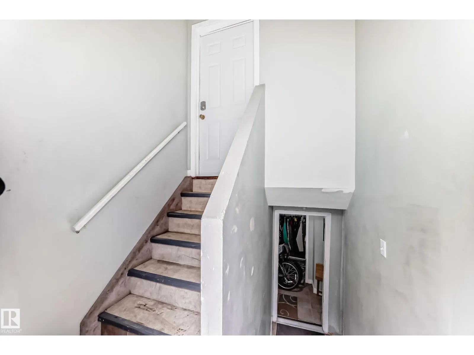 10017 153 ST NW