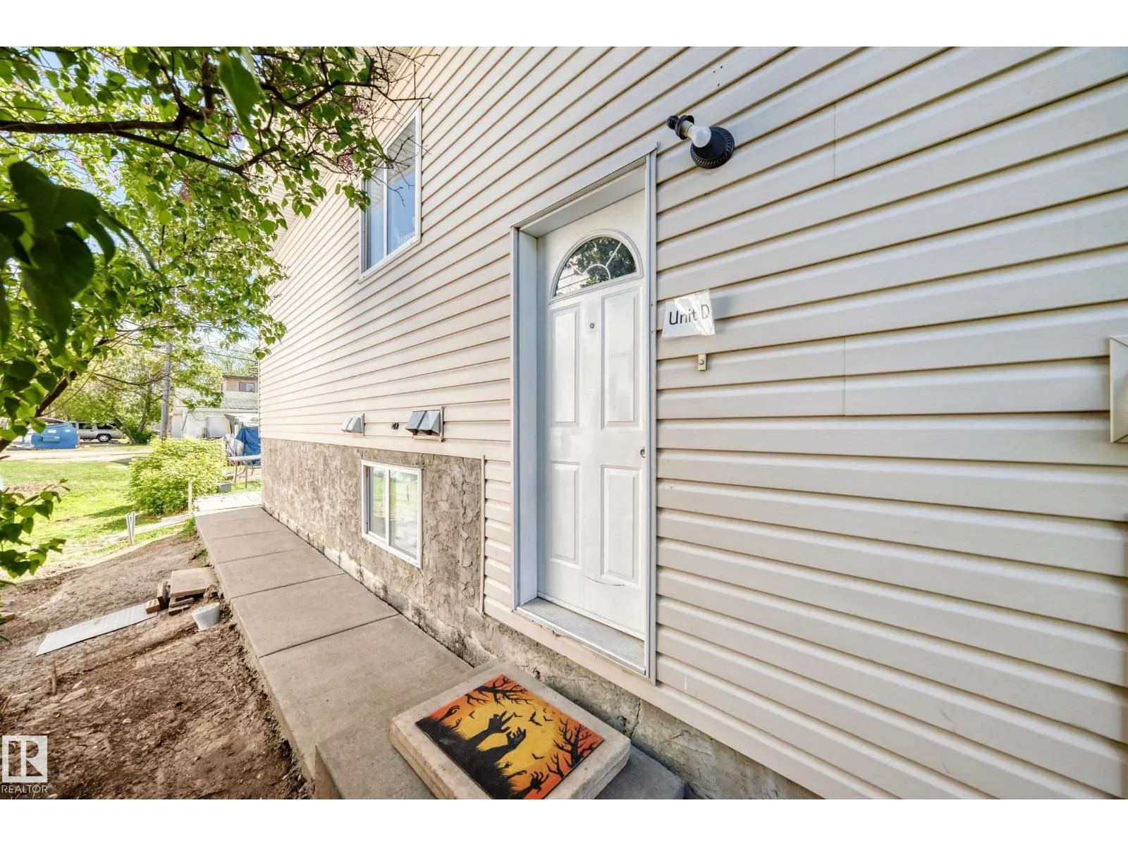 10017 153 ST NW