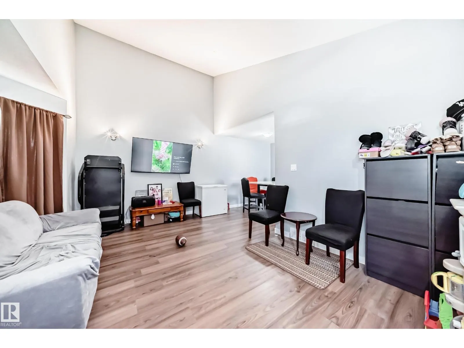 10017 153 ST NW