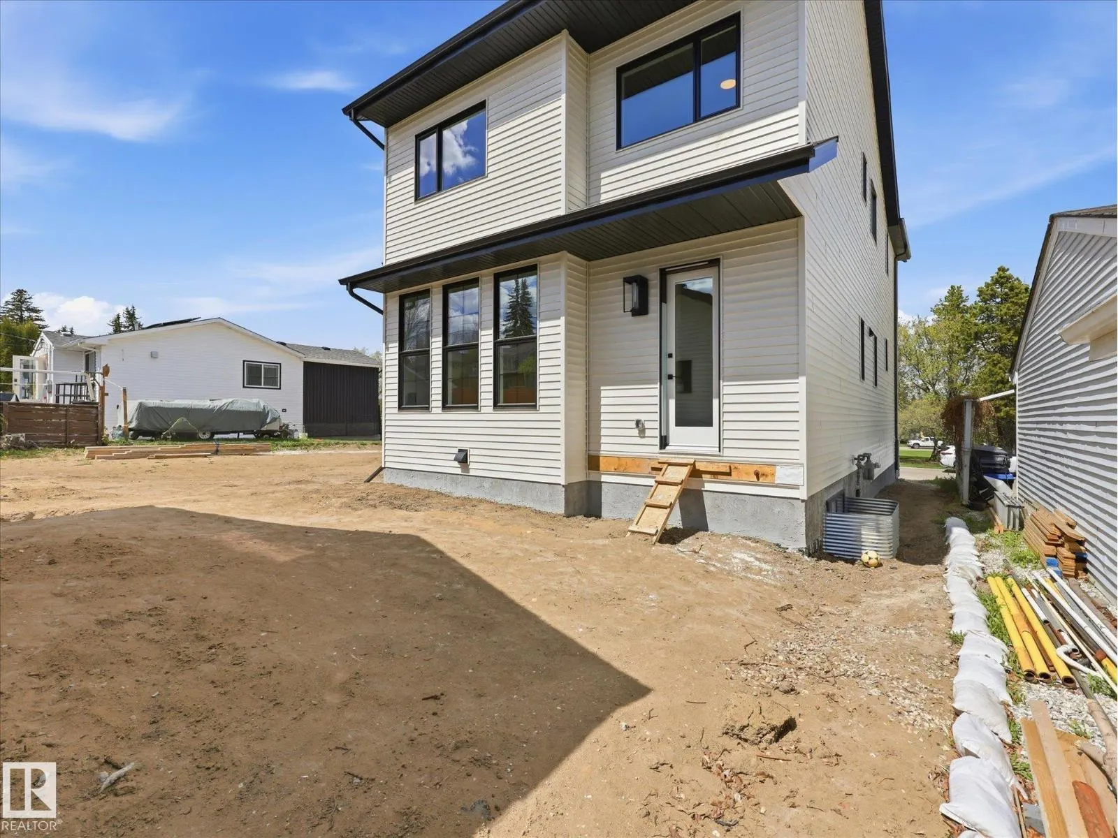 6303 109B AV NW