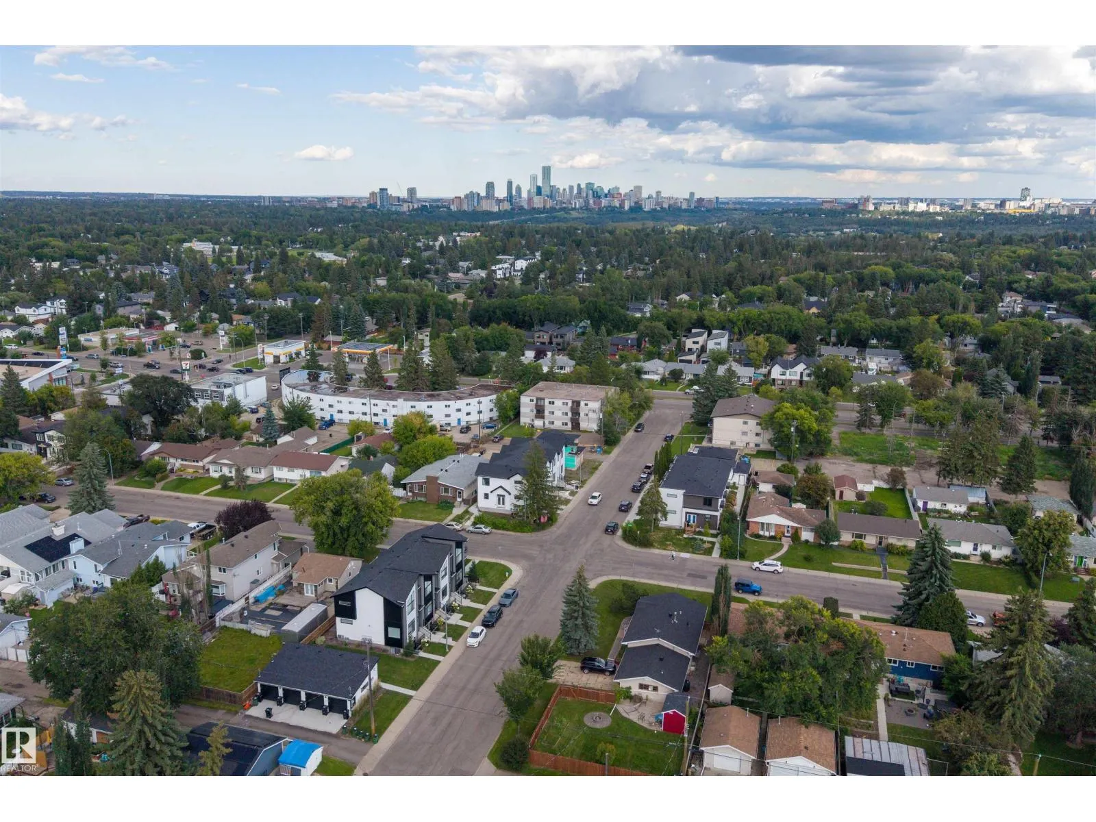 14930 94 AV NW