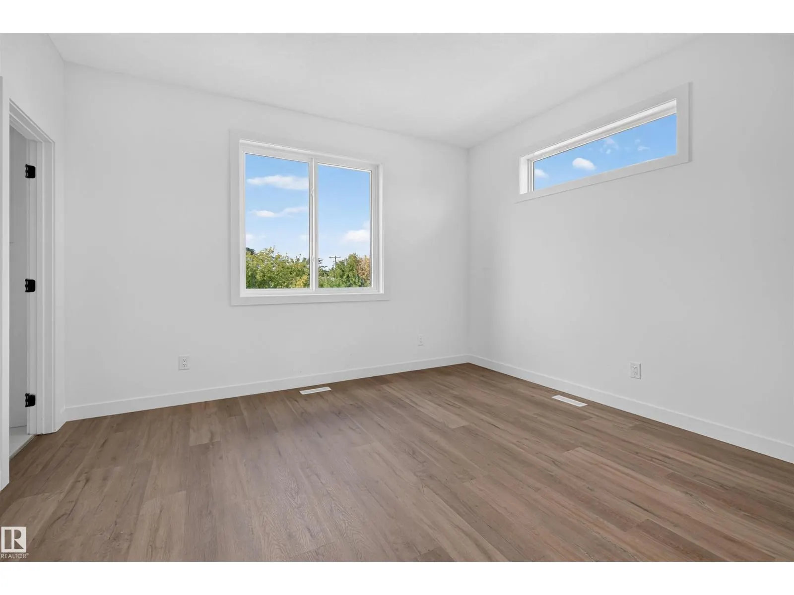 14930 94 AV NW