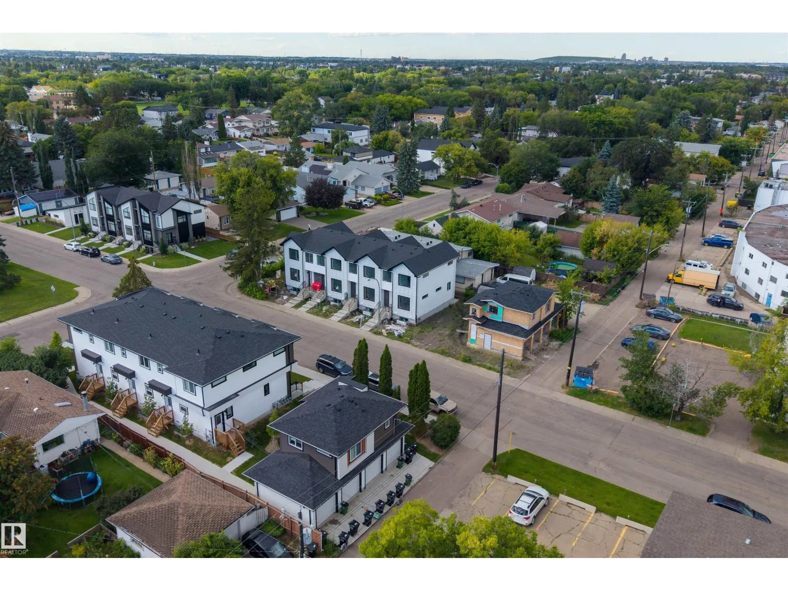 14930 94 AV NW