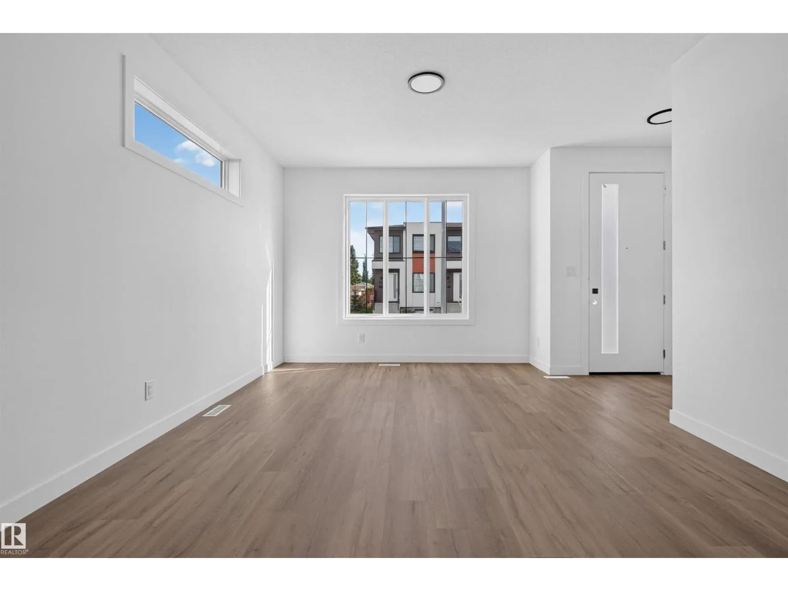 14930 94 AV NW