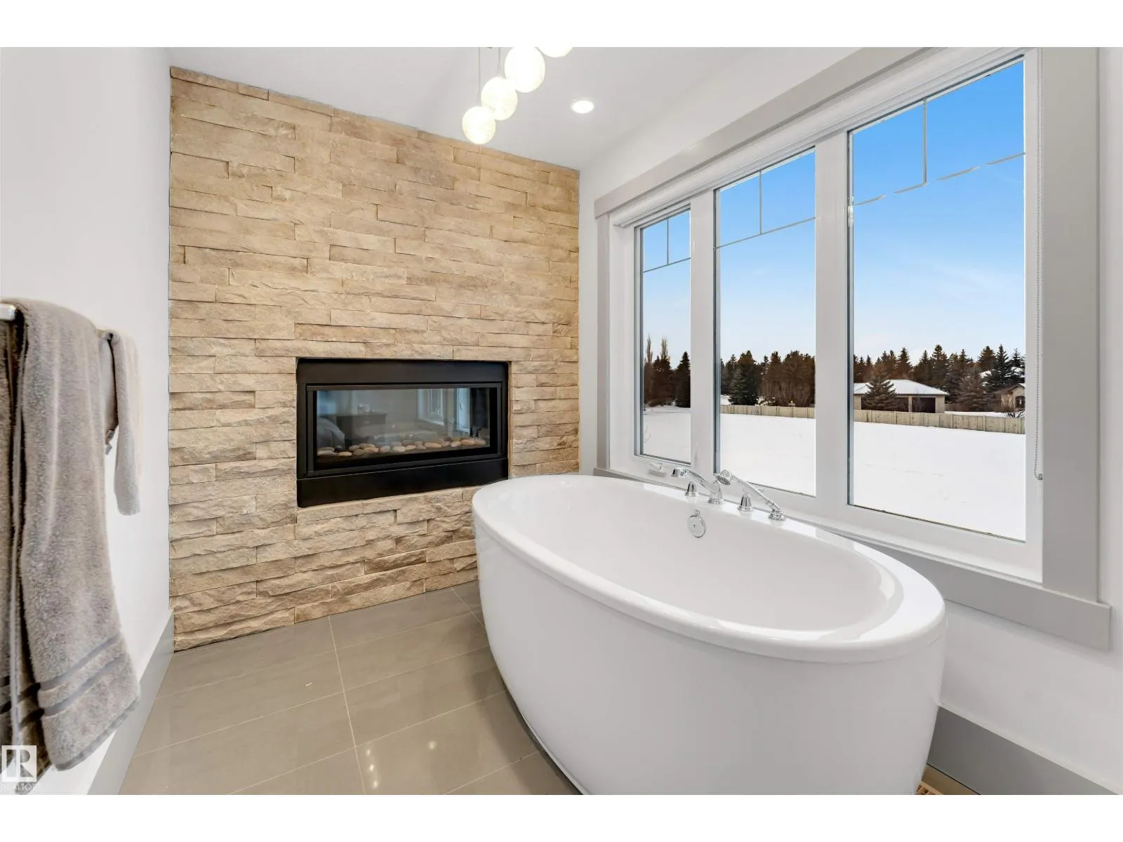 656 180 ST SW SW